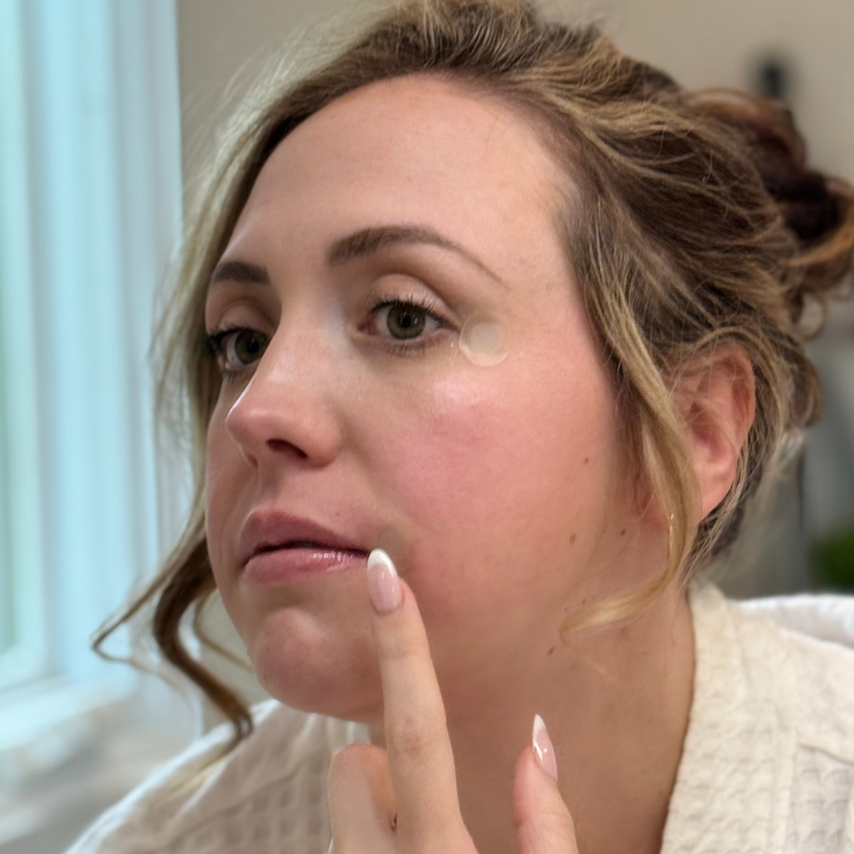 Microneedle Blemish Patch – 9 Patches with Salicylic Acid and Tea Tree Oil